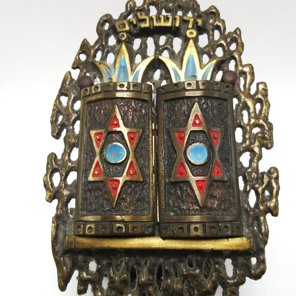 Vintage brass & enamel Ten Commandments on filigree base - hinged - Judaica - Picture 3 of 8